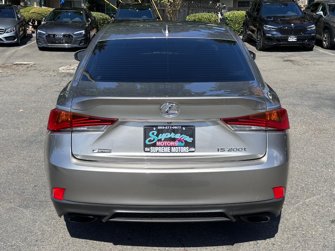 Lexus IS IS Turbo RWD 2017