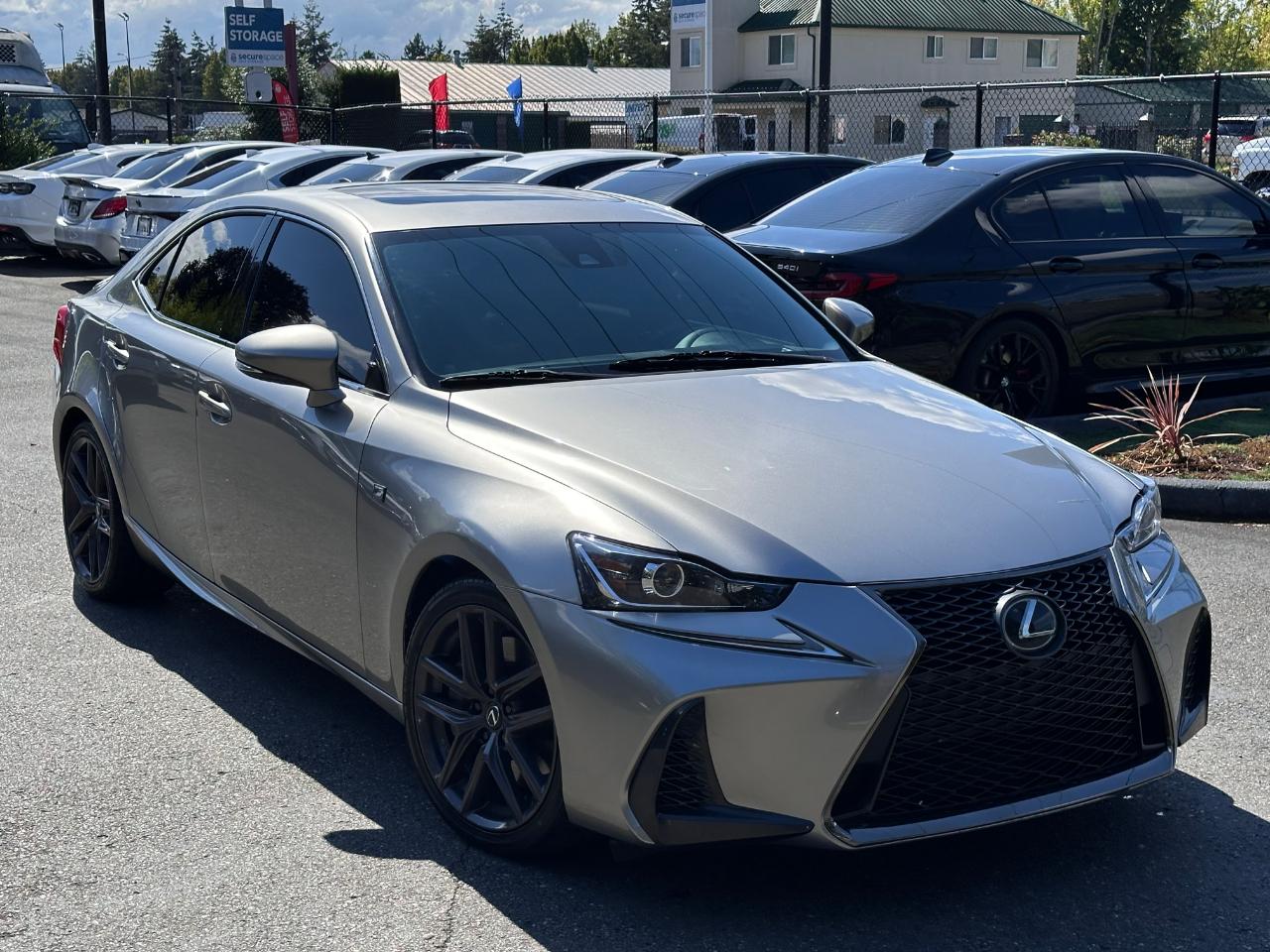Lexus IS IS Turbo RWD 2017