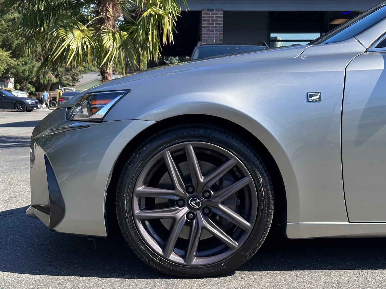 Lexus IS IS Turbo RWD 2017
