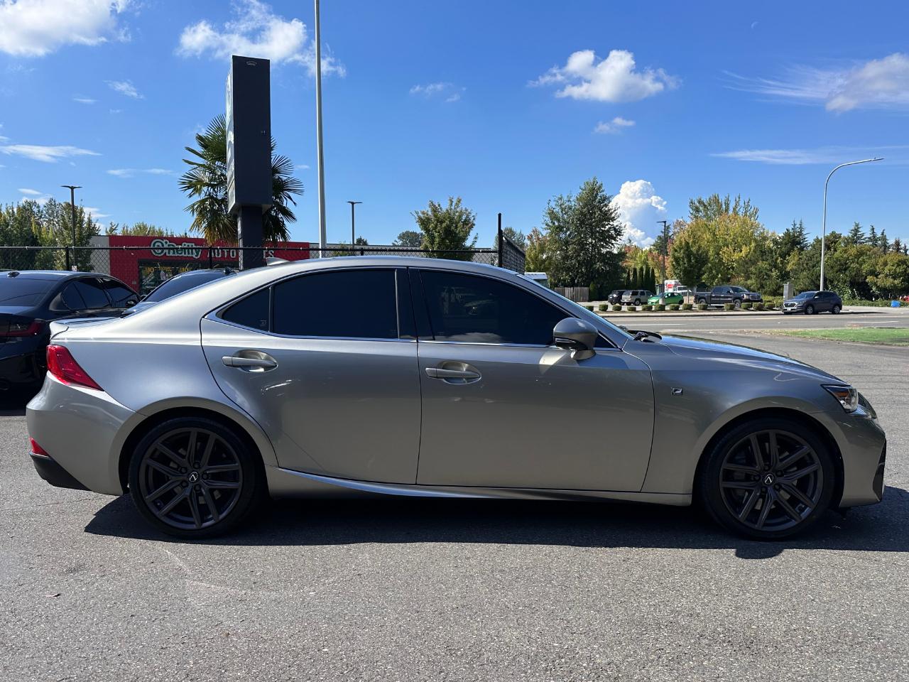 Lexus IS IS Turbo RWD 2017