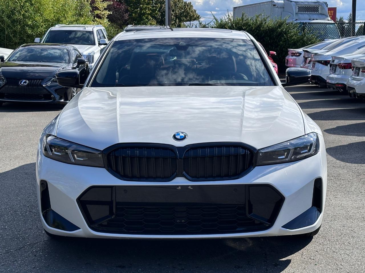 BMW 3 Series 330i Sedan 2024
