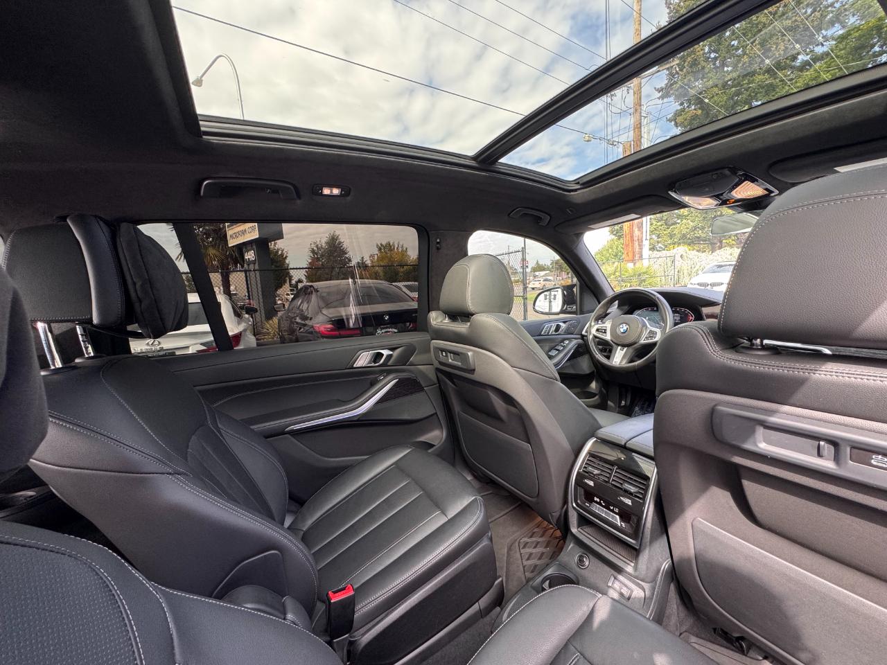 BMW X7 xDrive40i Sports Activity Vehicle 2022