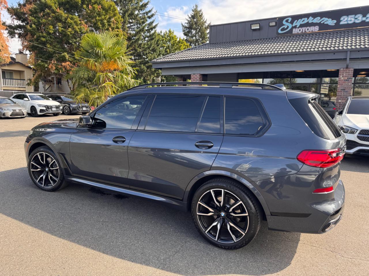 BMW X7 xDrive40i Sports Activity Vehicle 2022