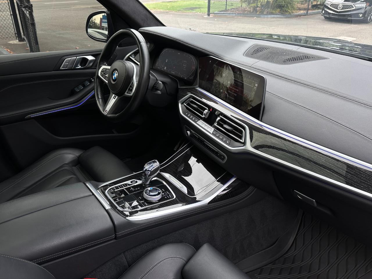 BMW X7  2022