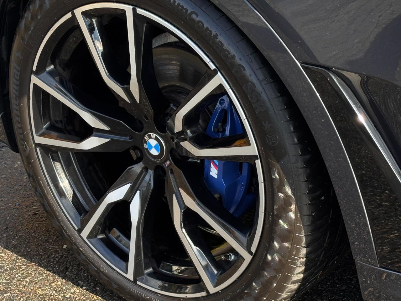 BMW X7  2022