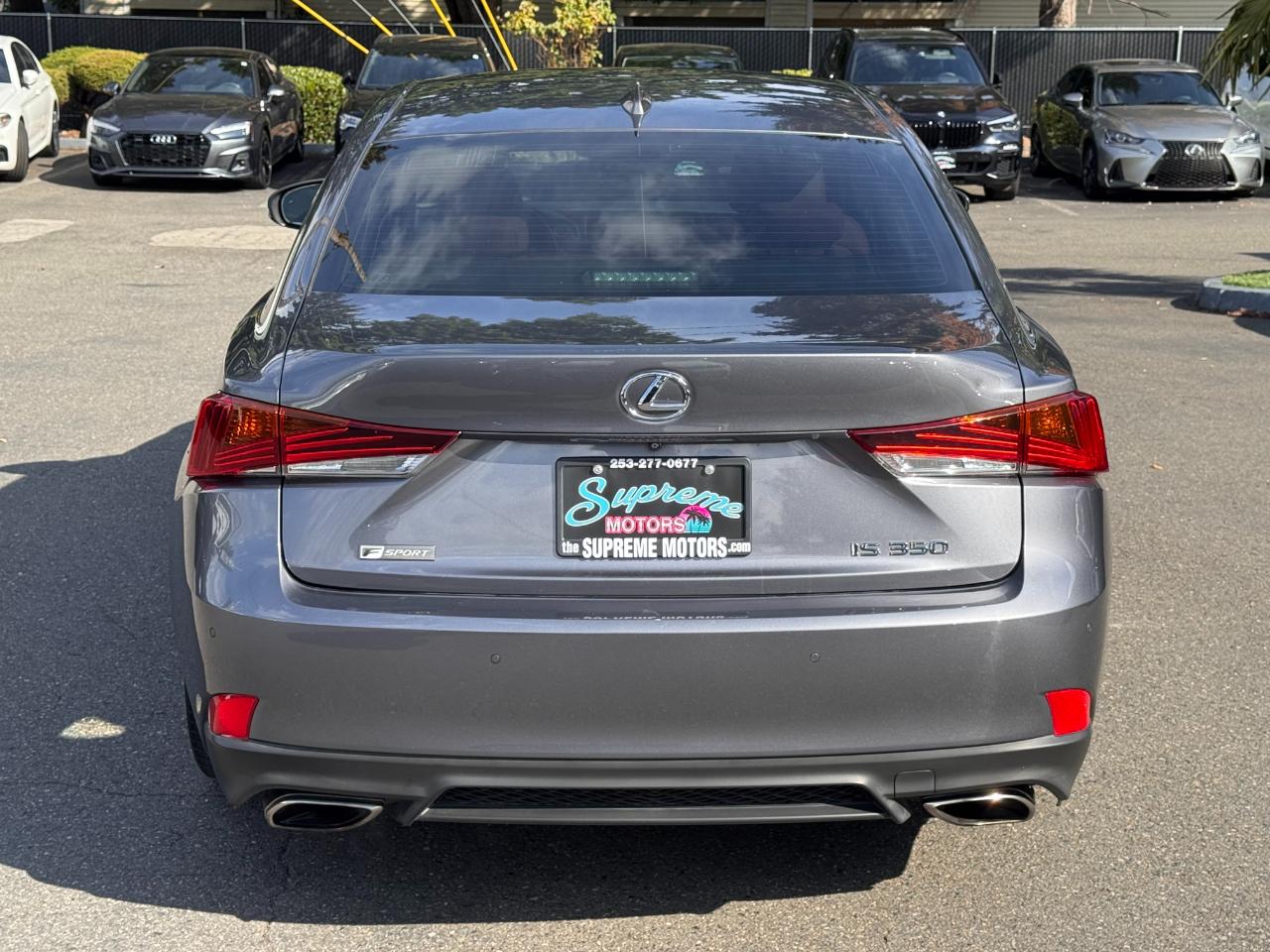 Lexus IS  2019