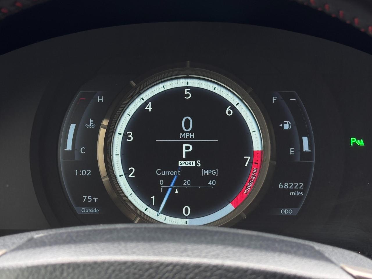 Lexus IS  2019