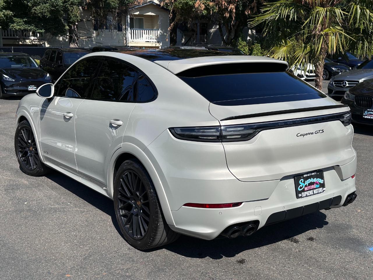 Porsche Cayenne GTS Coupe AWD 2021
