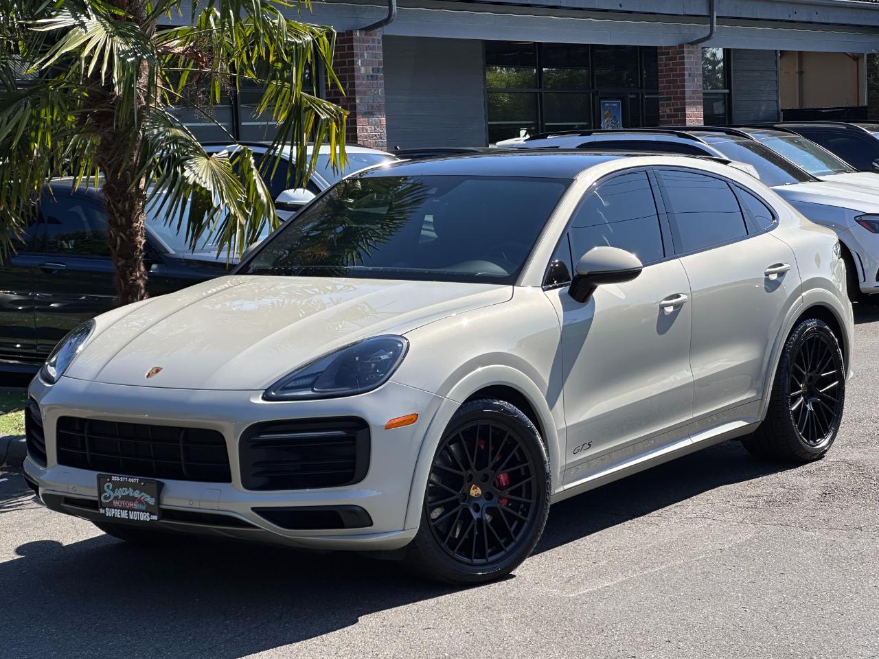 Porsche Cayenne GTS Coupe AWD 2021