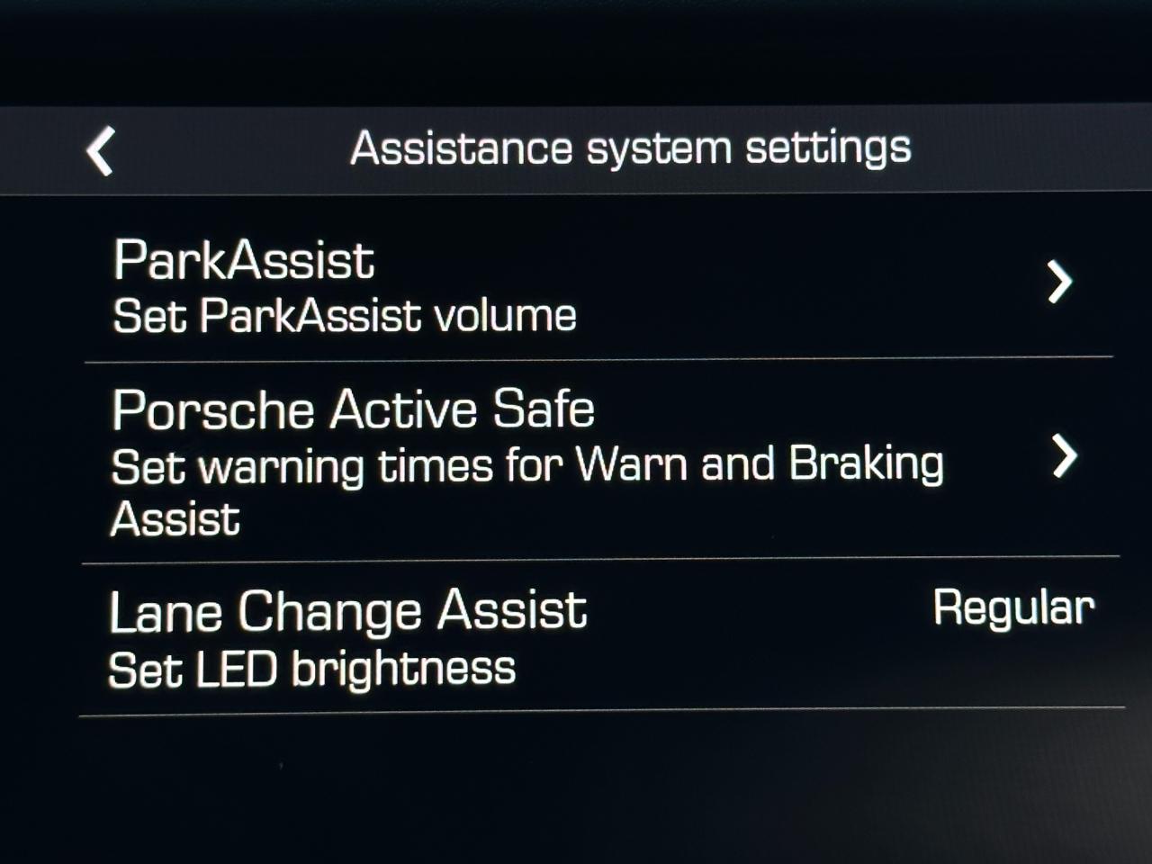 Porsche Cayenne GTS Coupe AWD 2021