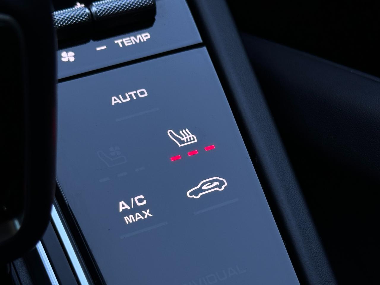 Porsche Cayenne GTS Coupe AWD 2021
