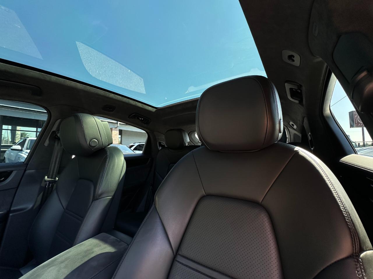 Porsche Cayenne GTS Coupe AWD 2021