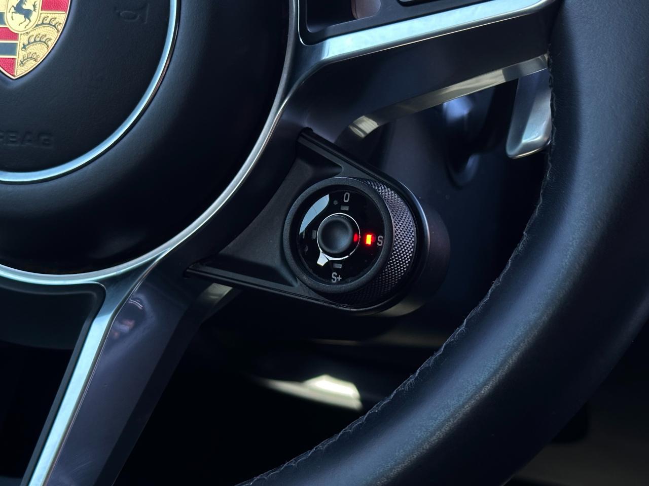 Porsche Cayenne GTS Coupe AWD 2021