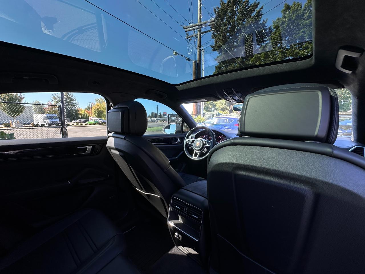 Porsche Cayenne GTS Coupe AWD 2021