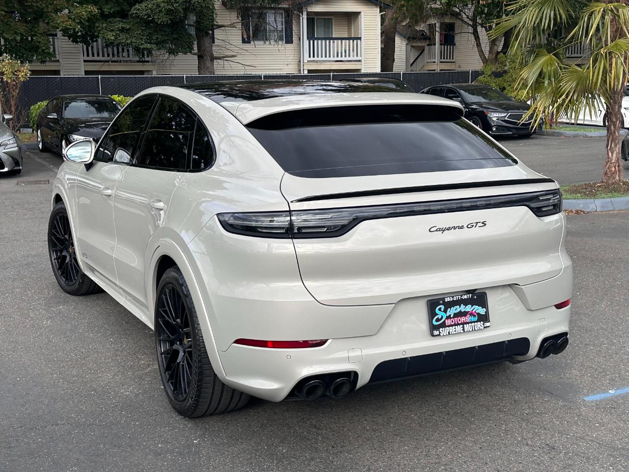Porsche Cayenne GTS Coupe AWD 2021