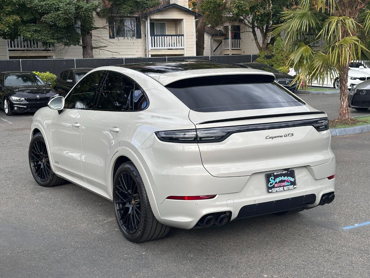 Porsche Cayenne GTS Coupe AWD 2021