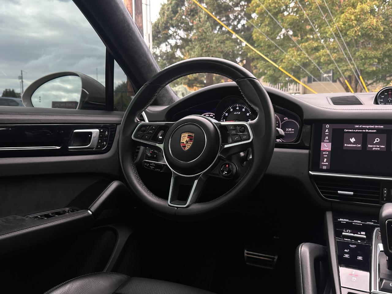 Porsche Cayenne GTS Coupe AWD 2021