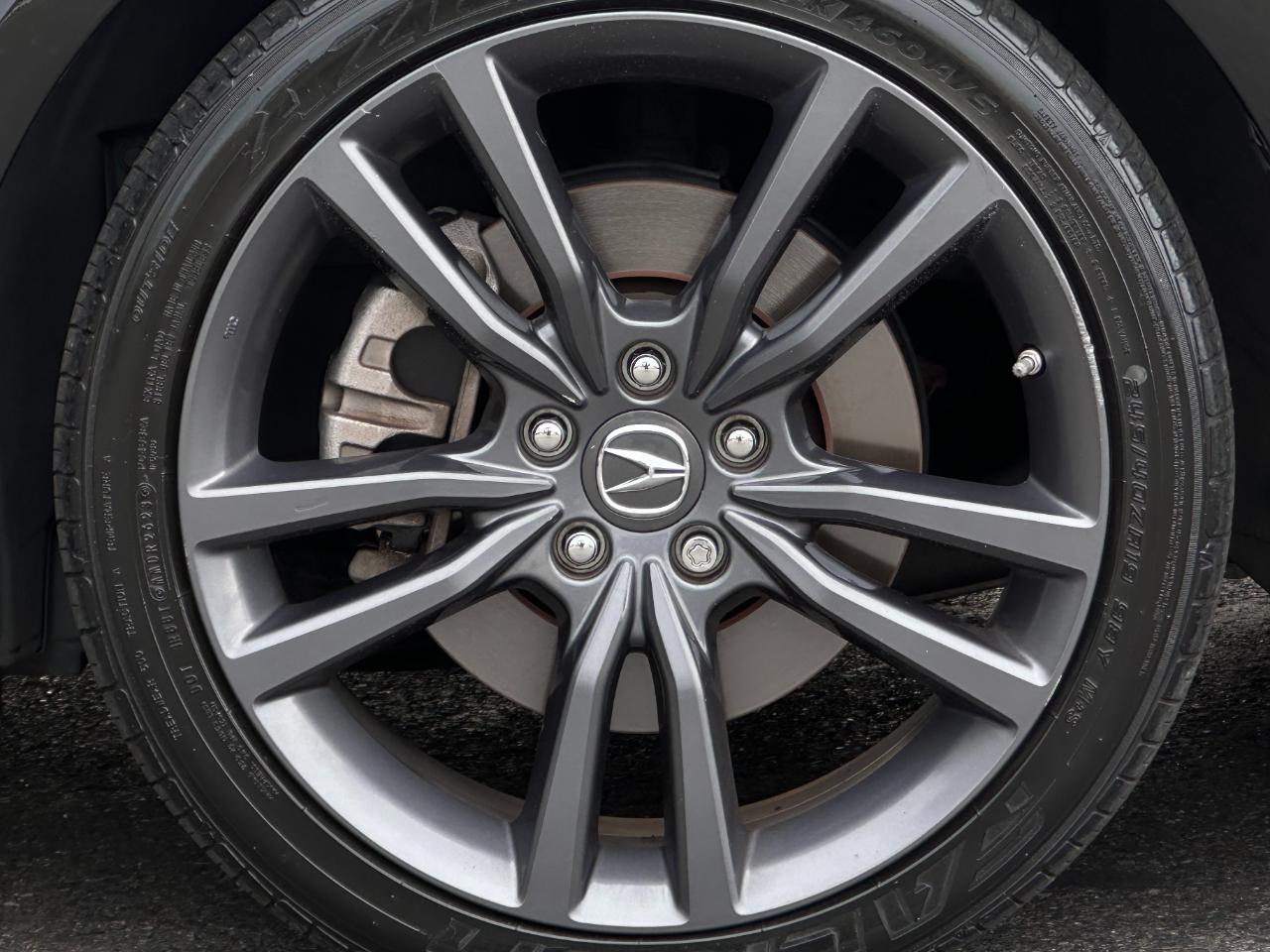 Acura TLX photo 13