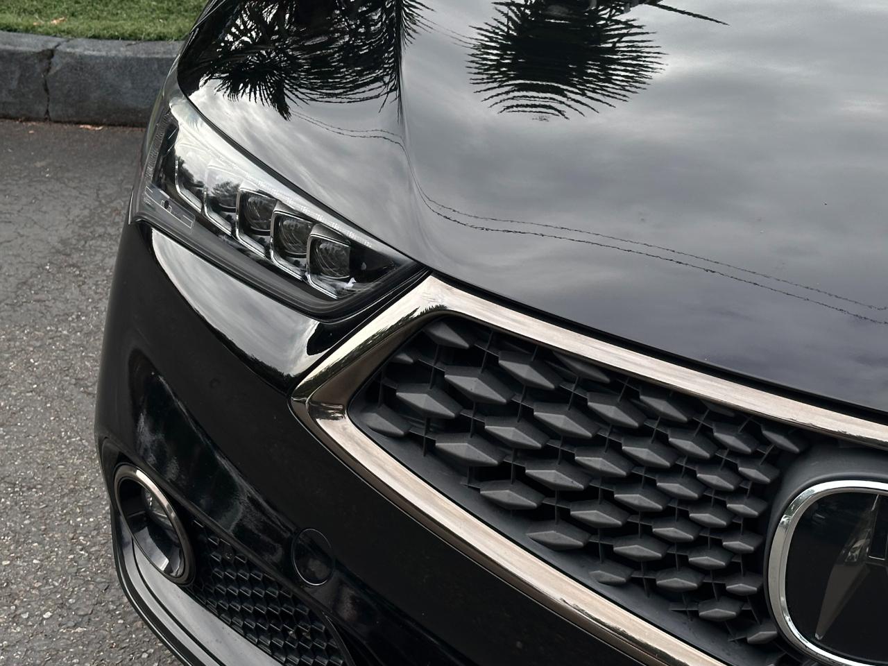 Acura TLX photo 18