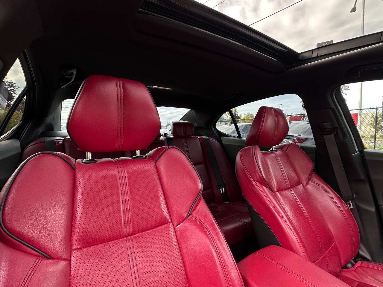 Acura TLX photo 32