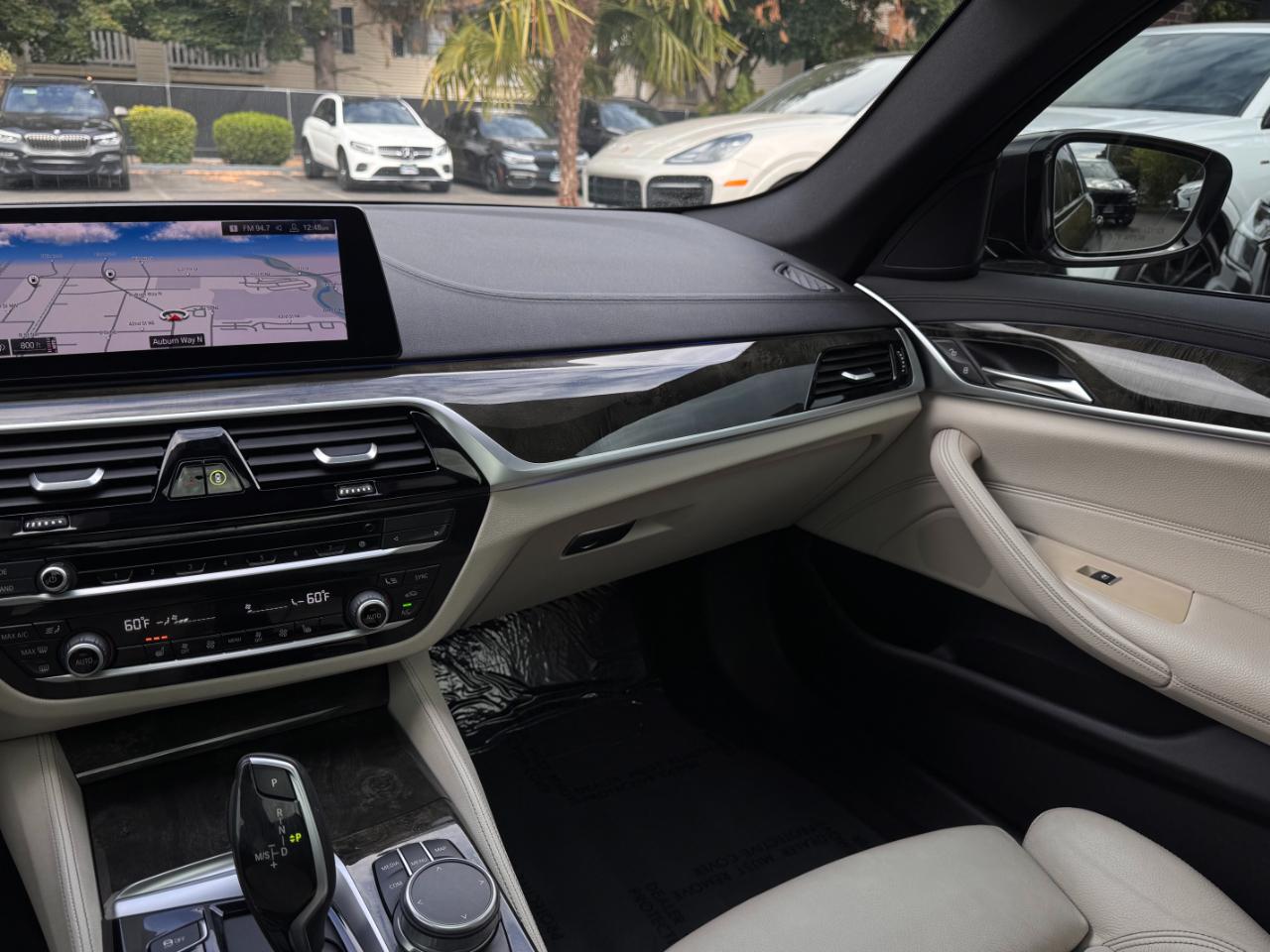 BMW 530i photo 26