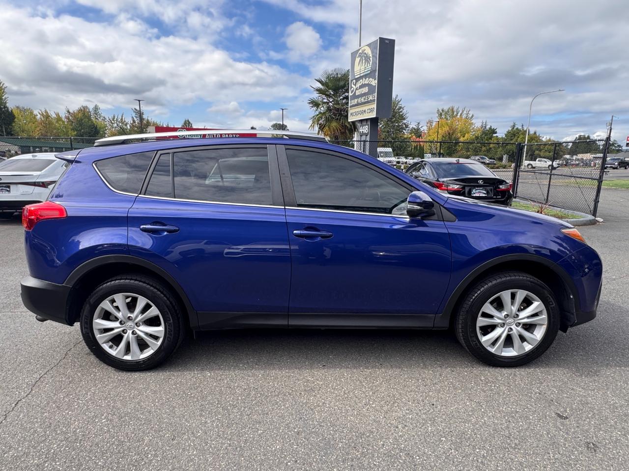 Toyota RAV4 photo 9
