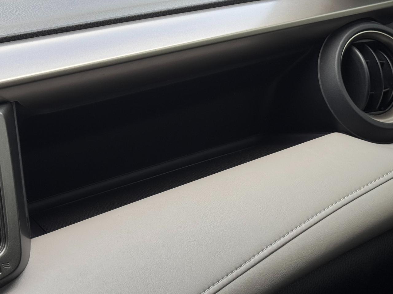 Toyota RAV4 photo 21