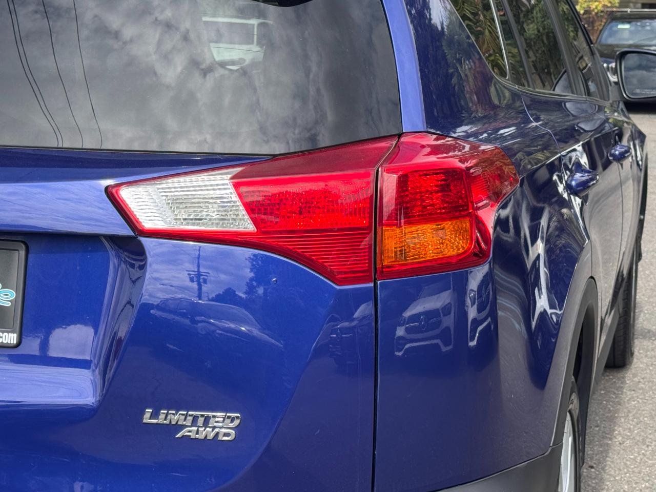 Toyota RAV4 photo 25
