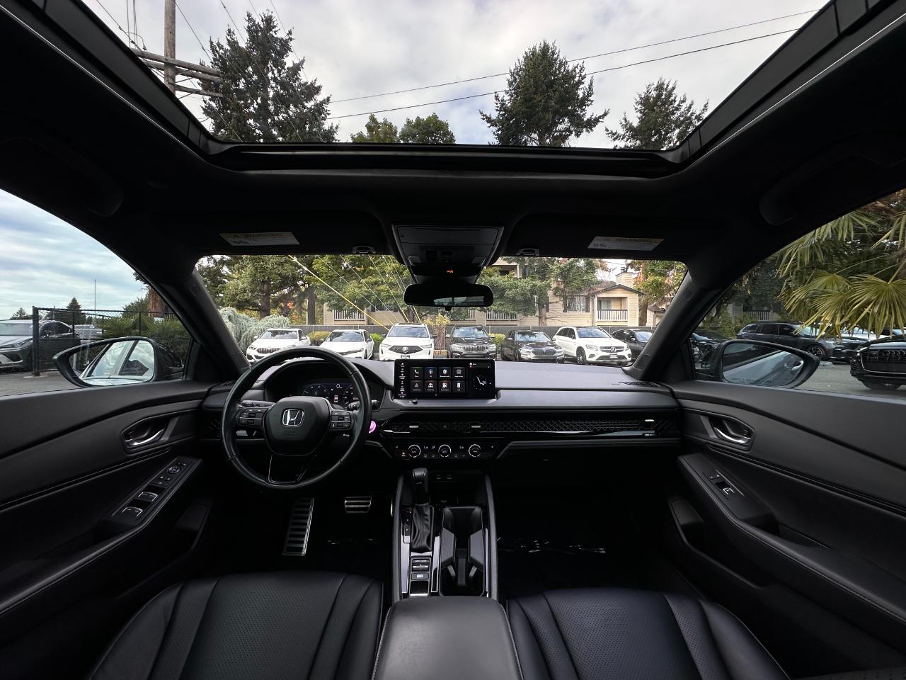 Honda Accord photo 5