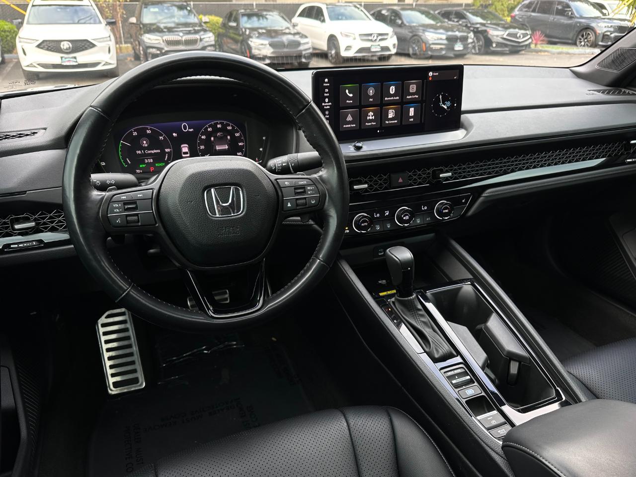 Honda Accord photo 2