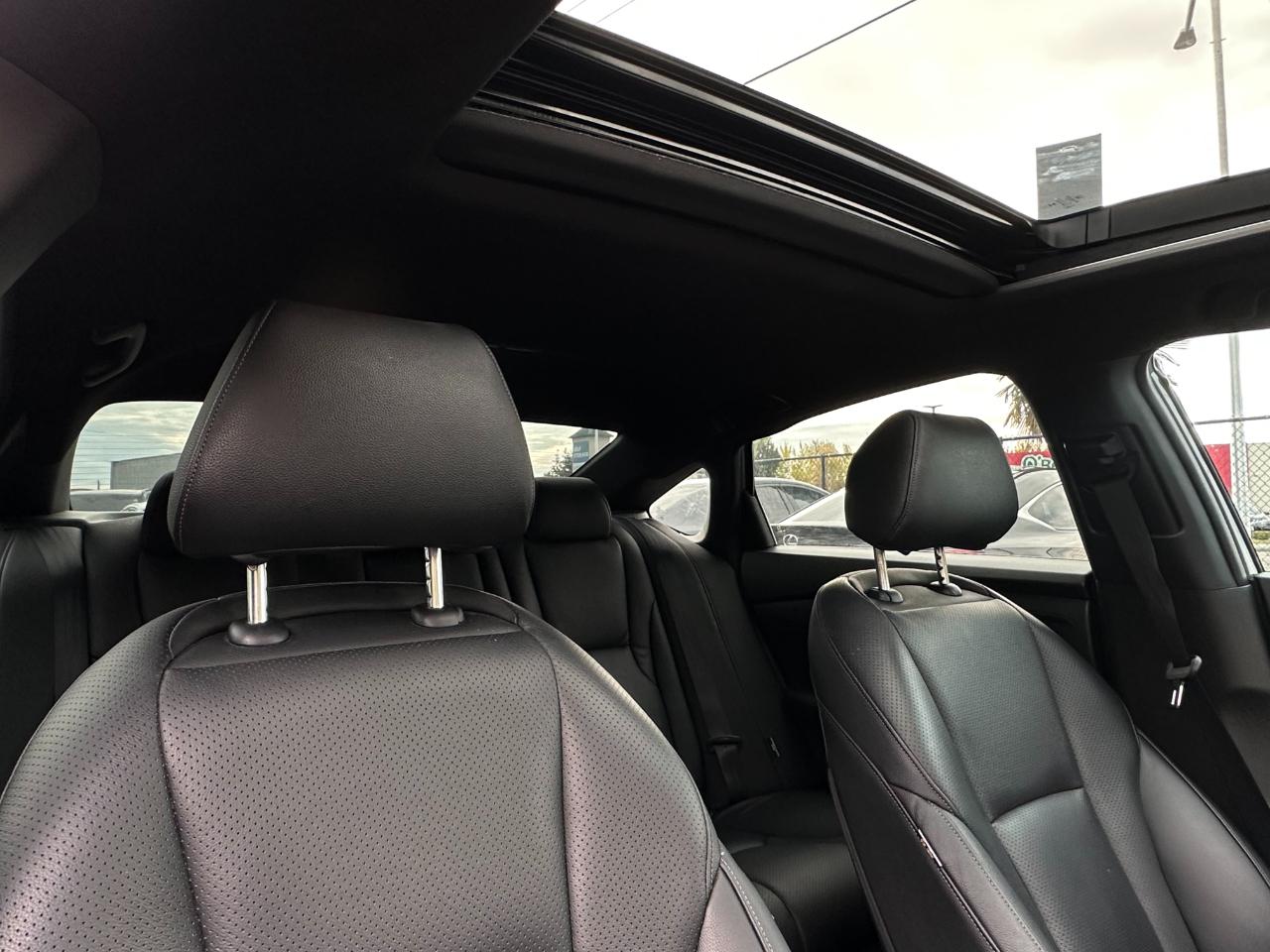 Honda Accord photo 3