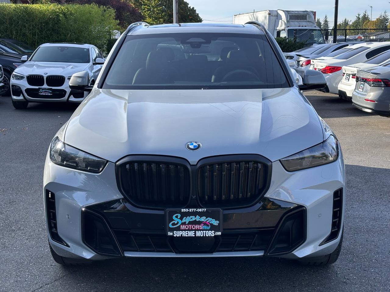 BMW X5 xDrive40i Sports Activity Vehicle 2025