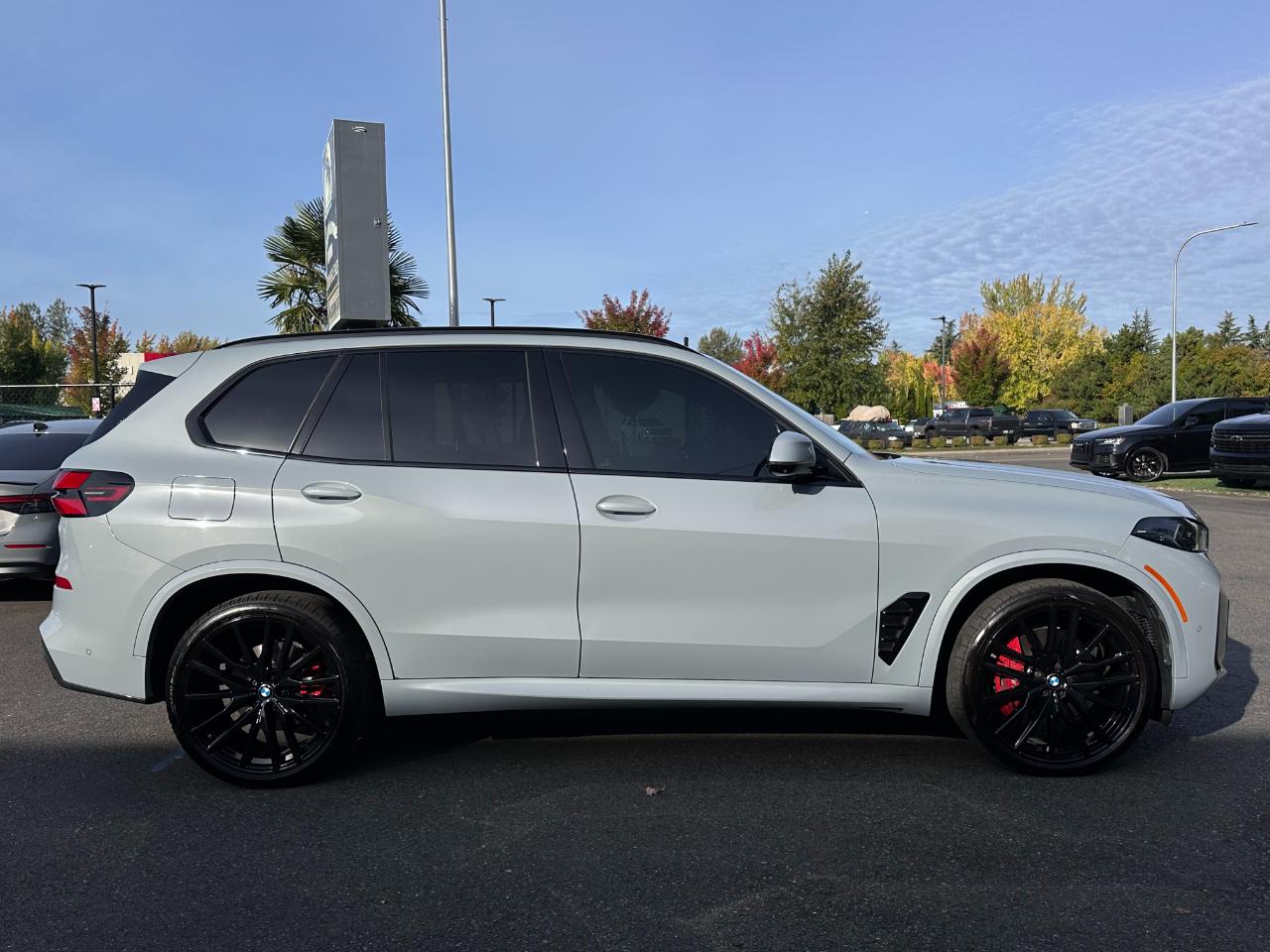 BMW X5 xDrive40i Sports Activity Vehicle 2025