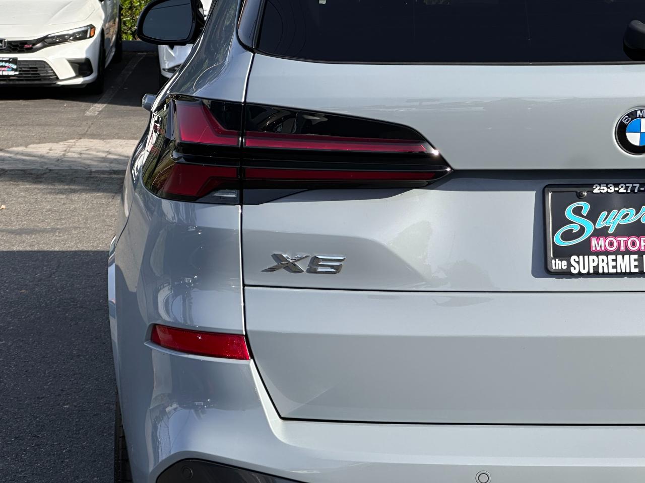 BMW X5 xDrive40i Sports Activity Vehicle 2025