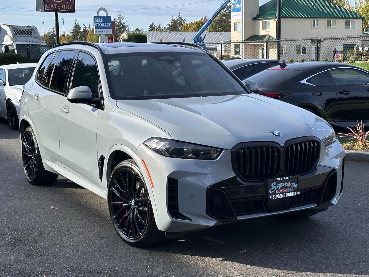 BMW X5 xDrive40i Sports Activity Vehicle 2025