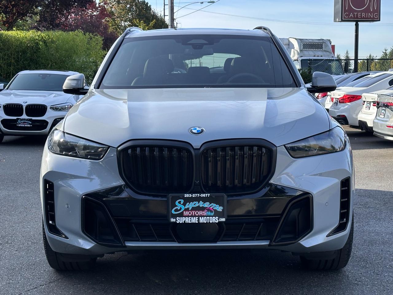 BMW X5 xDrive40i Sports Activity Vehicle 2025