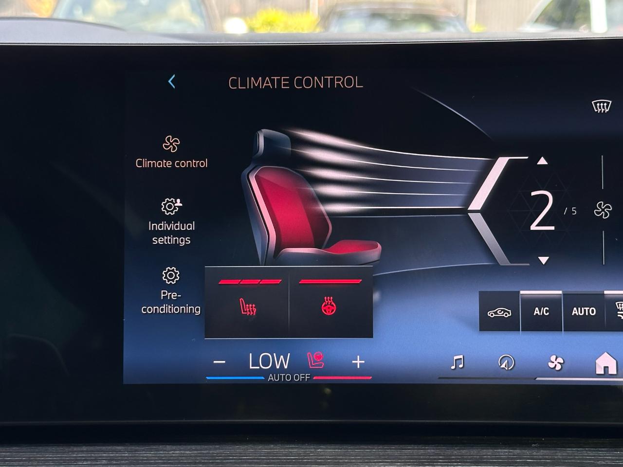 BMW X5 xDrive40i Sports Activity Vehicle 2025