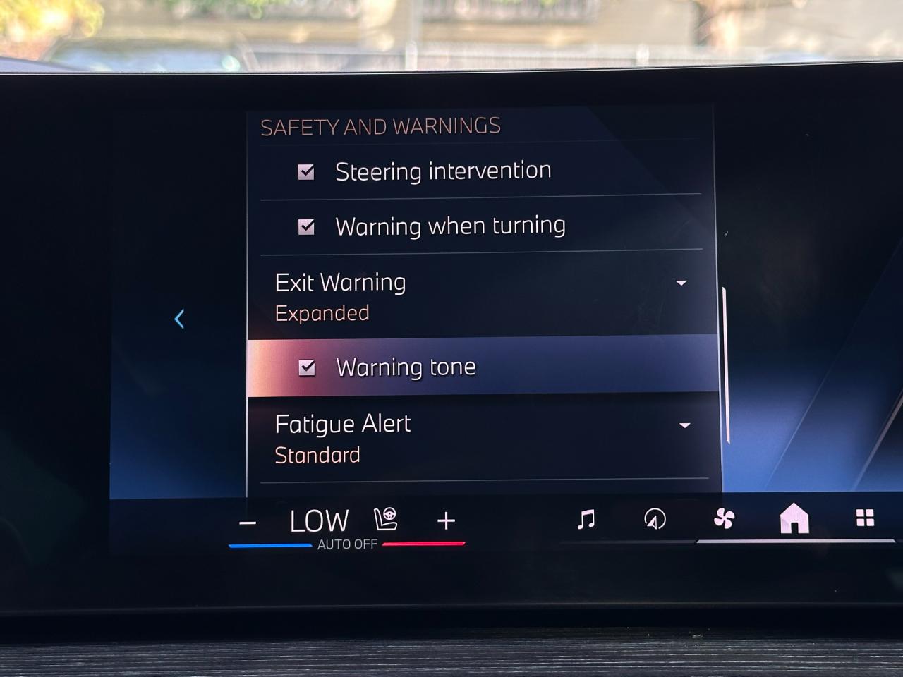 BMW X5 xDrive40i Sports Activity Vehicle 2025