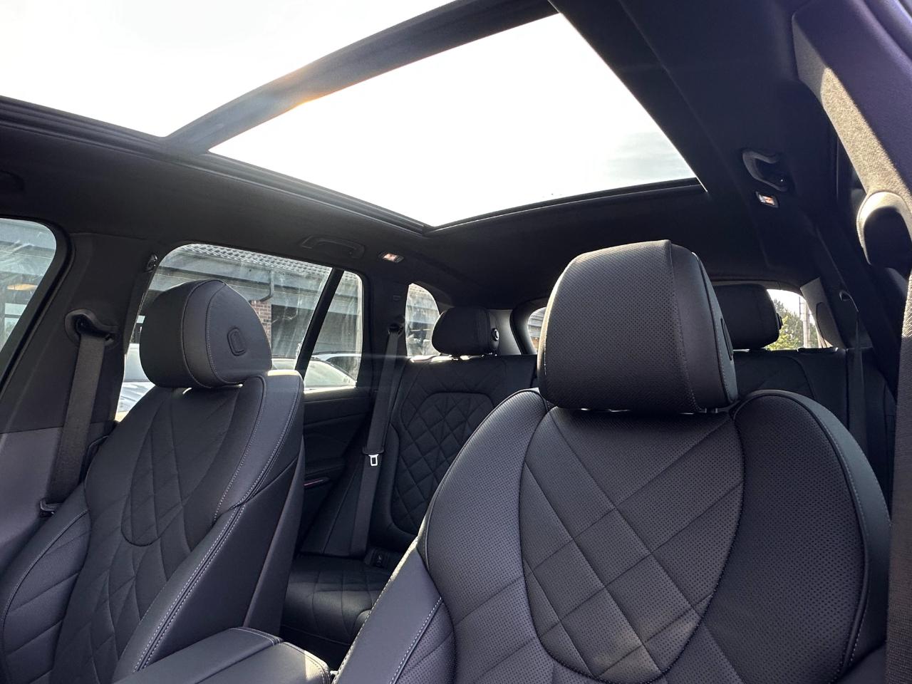 BMW X5 xDrive40i Sports Activity Vehicle 2025