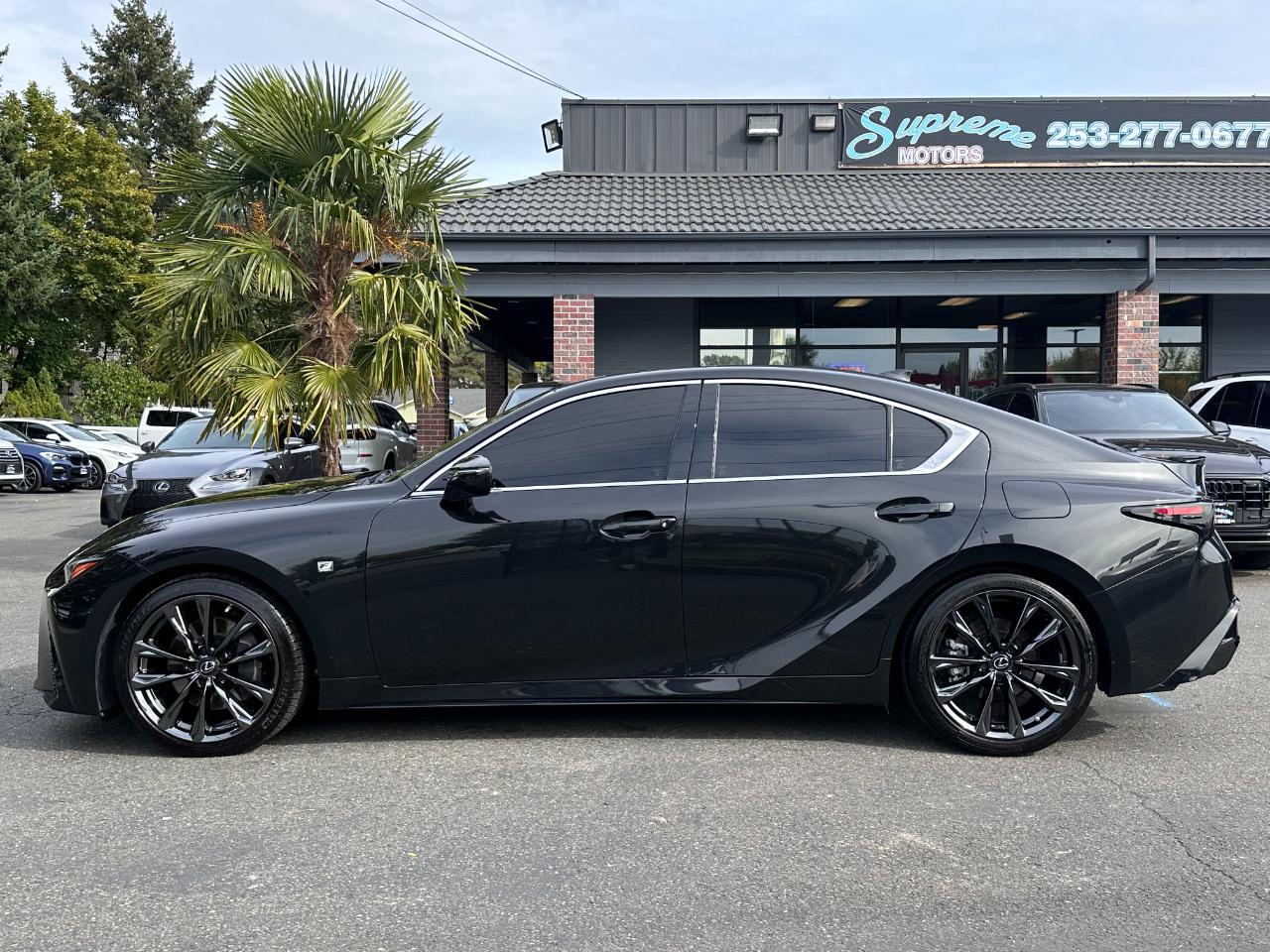 Lexus IS  2021