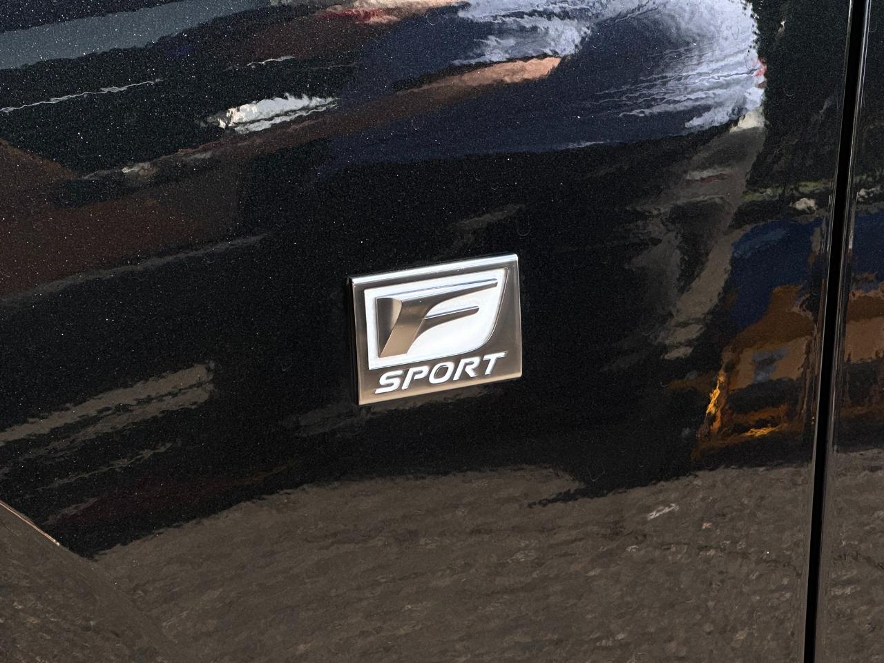 Lexus IS  2021