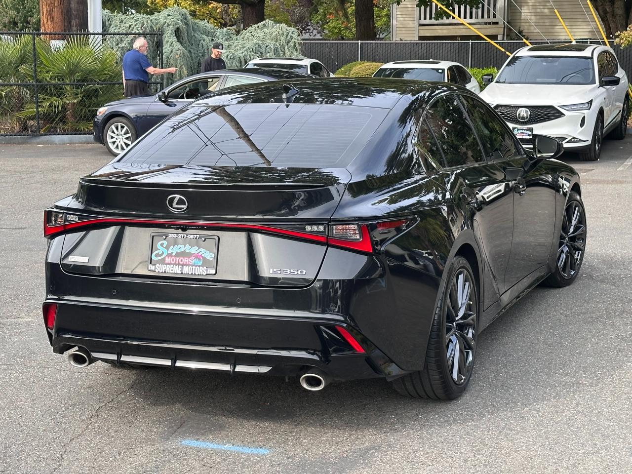 Lexus IS  2021