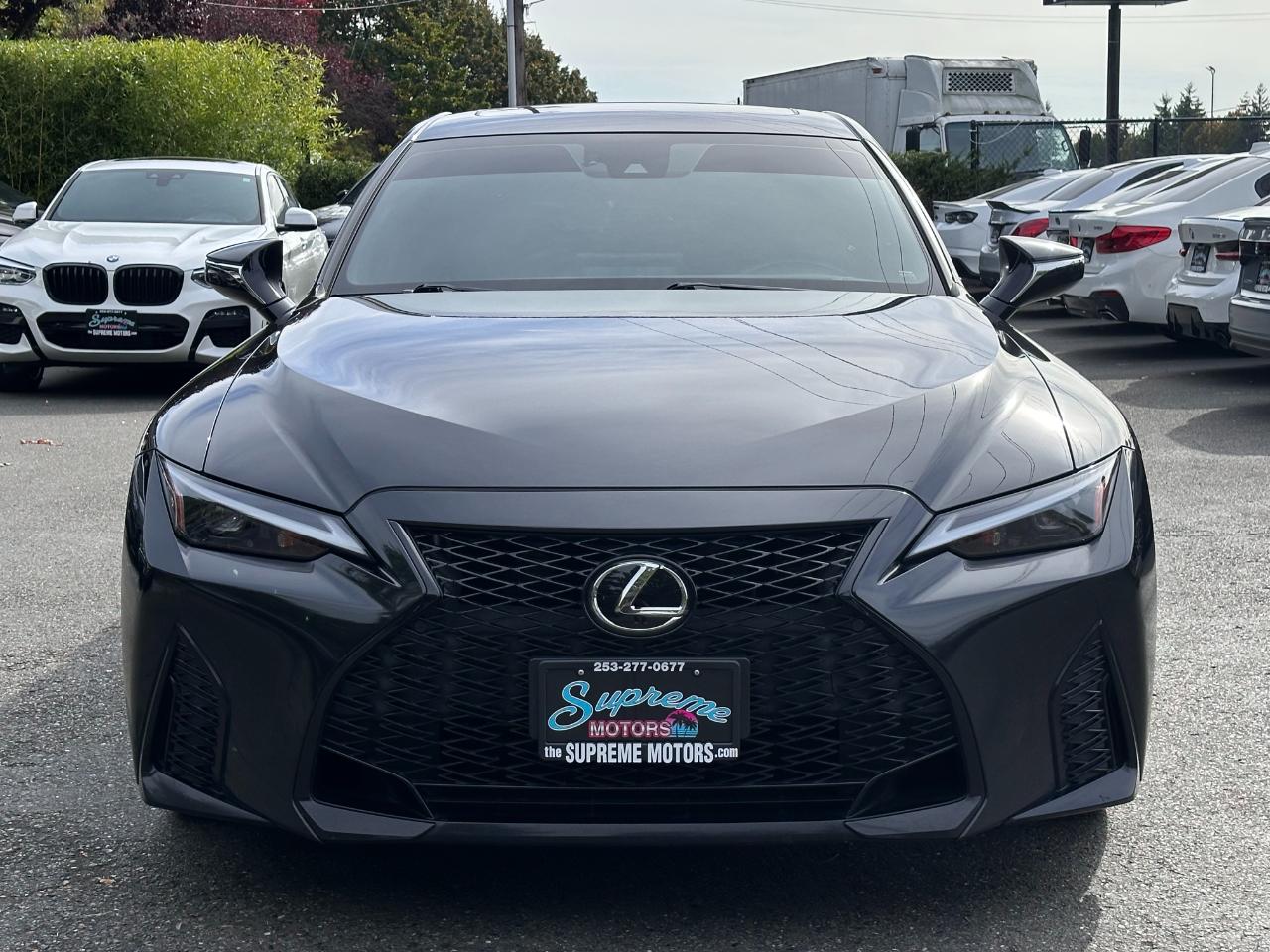 Lexus IS  2021