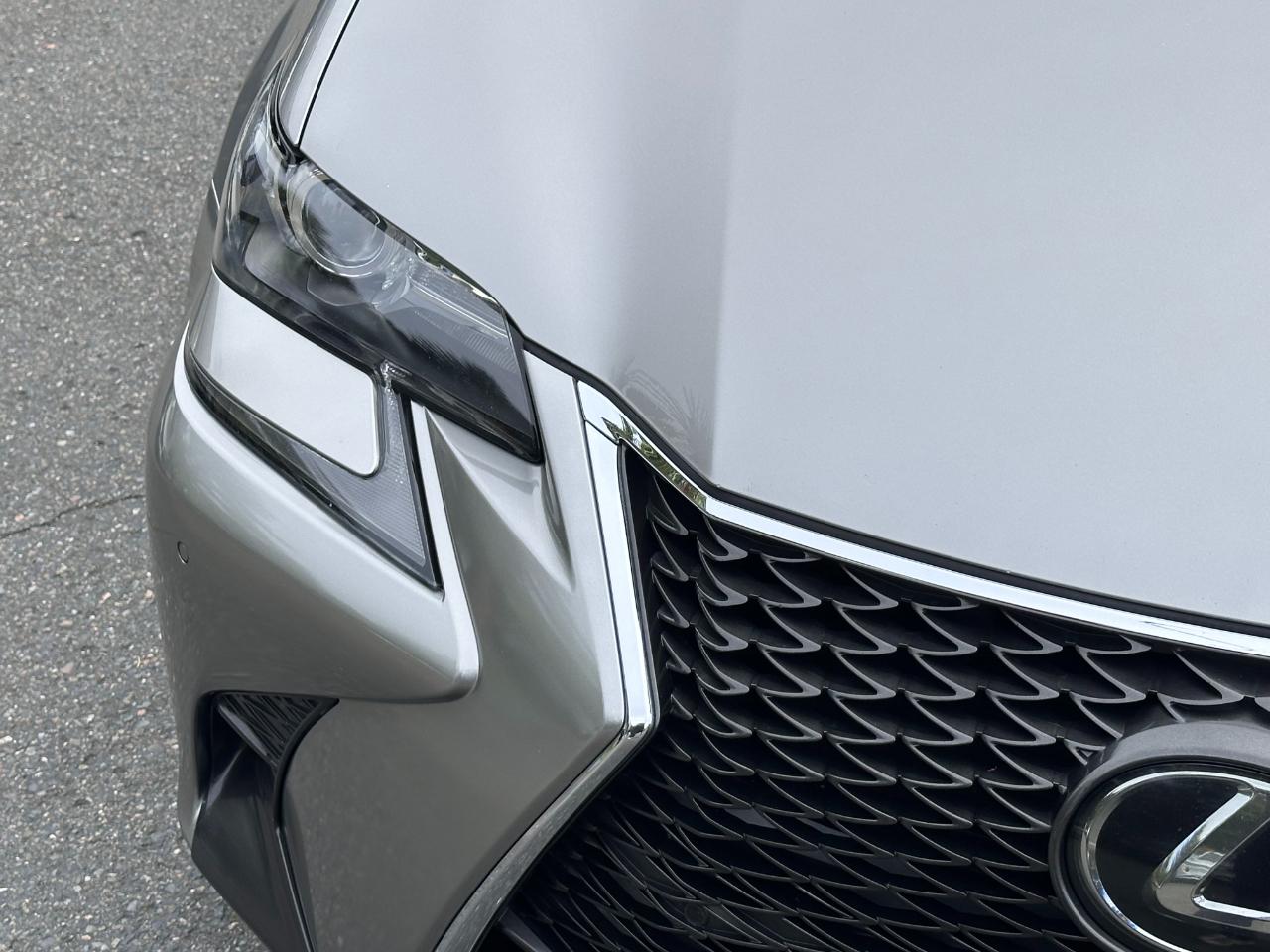 Lexus GS photo 25