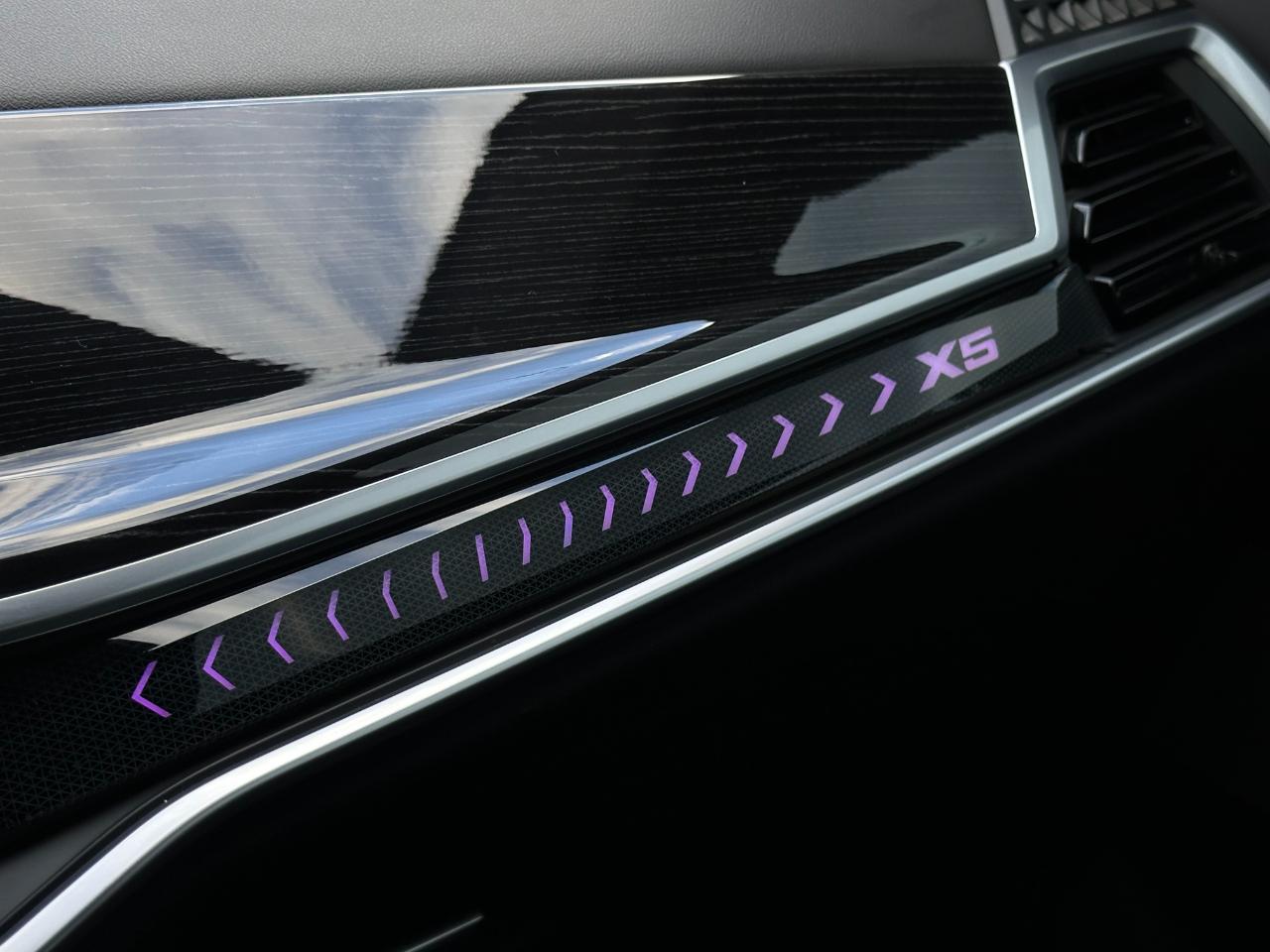 BMW X5 photo 16