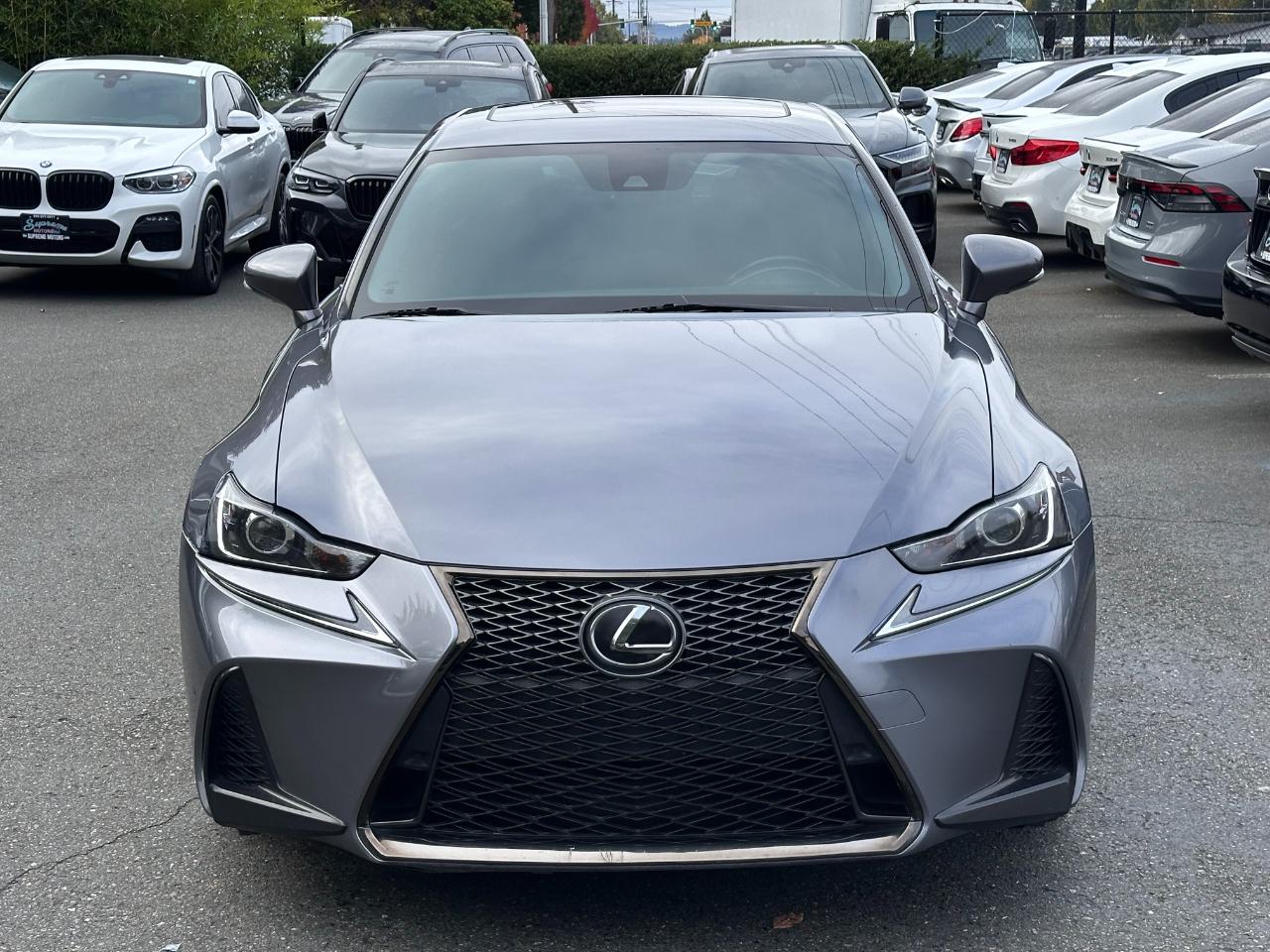 Lexus IS photo 12