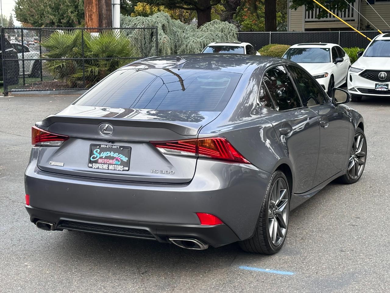 Lexus IS photo 17