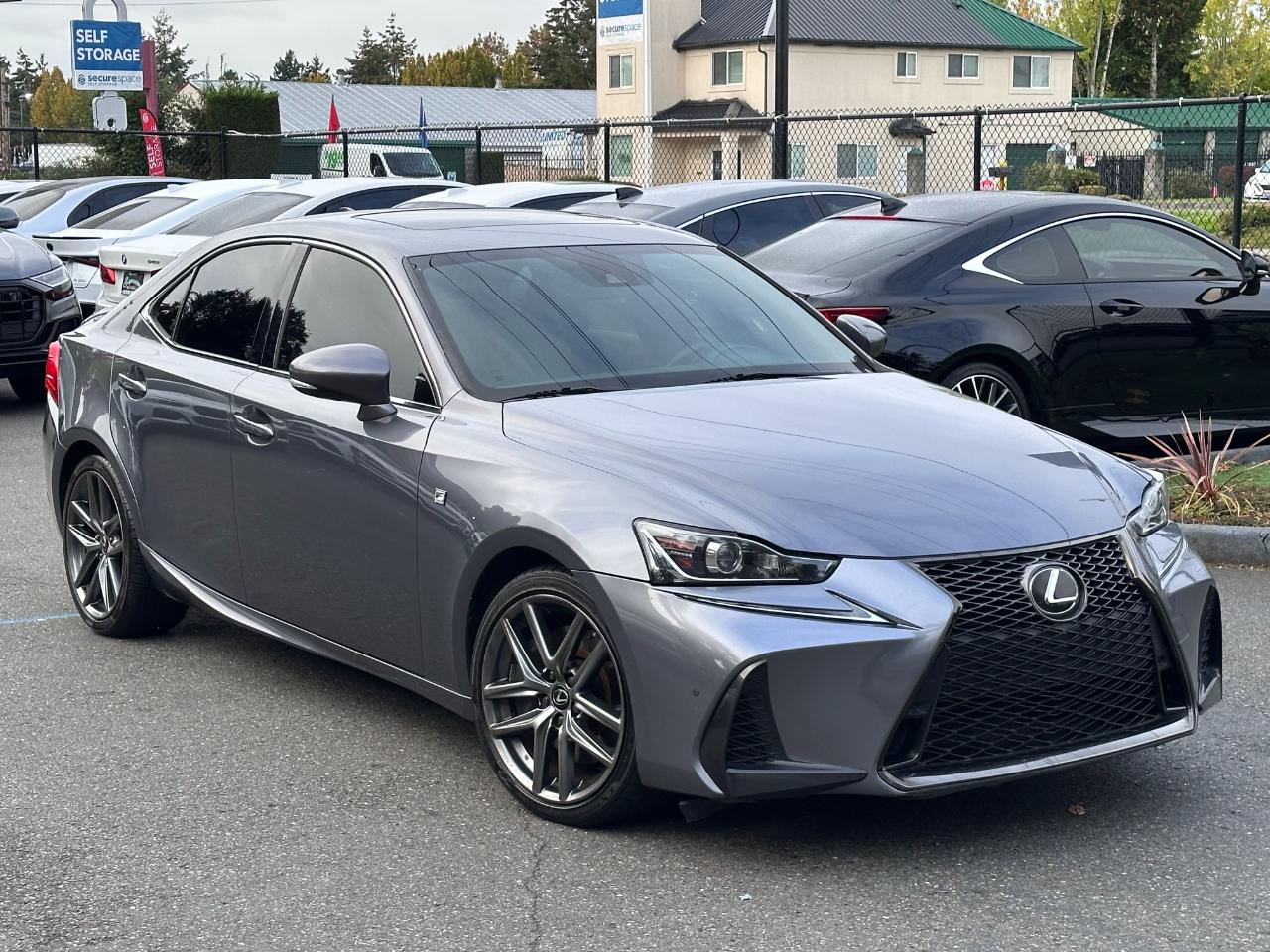 Lexus IS photo 20