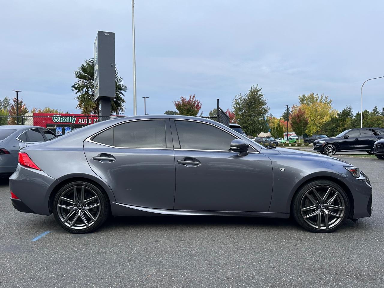 Lexus IS photo 25