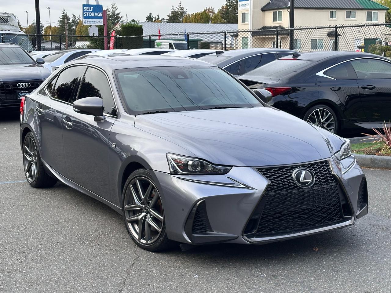 Lexus IS photo 27
